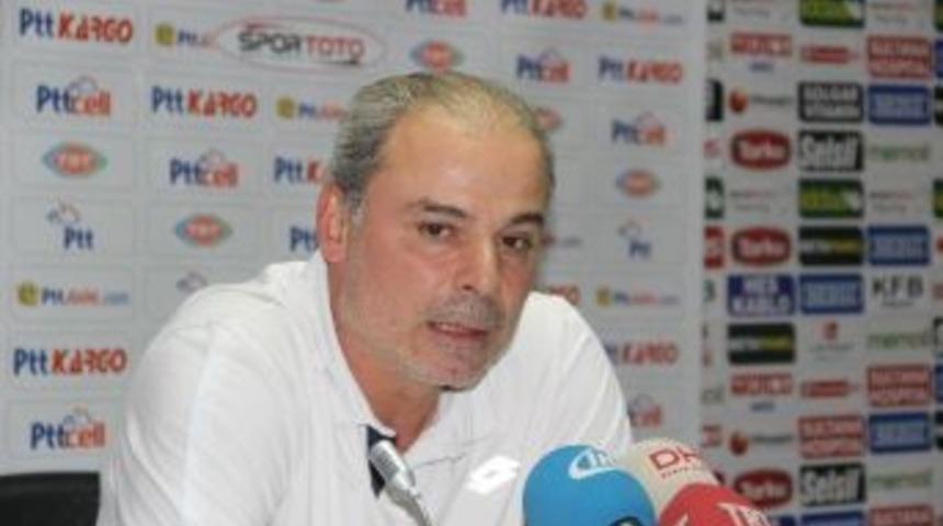 İpekoğlu: "şampiyonluğa Ulaştıran B&uuml;t&uuml;n Futbolcularımı Y&uuml;rekten Kutluyorum"