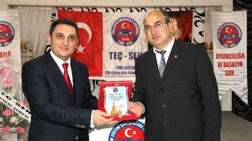 Te&ccedil;-sen Genel Başkanı Demirel, Ter&ouml;re Bela Okudu