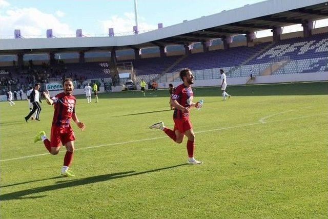 Türk Metal Kırıkkalespor:3-sarayönü Belediyespor:1