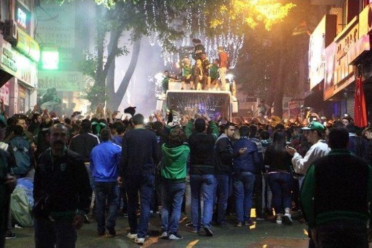 Kocaelispor Profesyonel Liglere Döndü G4