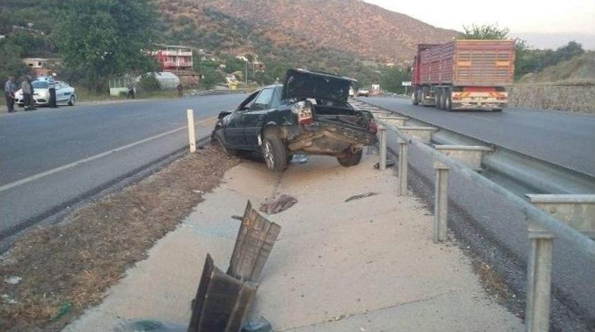 Yoldan &Ccedil;ıkan Otomobilin S&uuml;r&uuml;c&uuml;s&uuml; Ağır Yaralandı