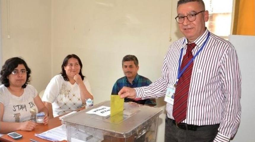 Adana Tabip Odası Başkanı Do&ccedil;. Dr. Ali İhsan &Ouml;kten Oldu