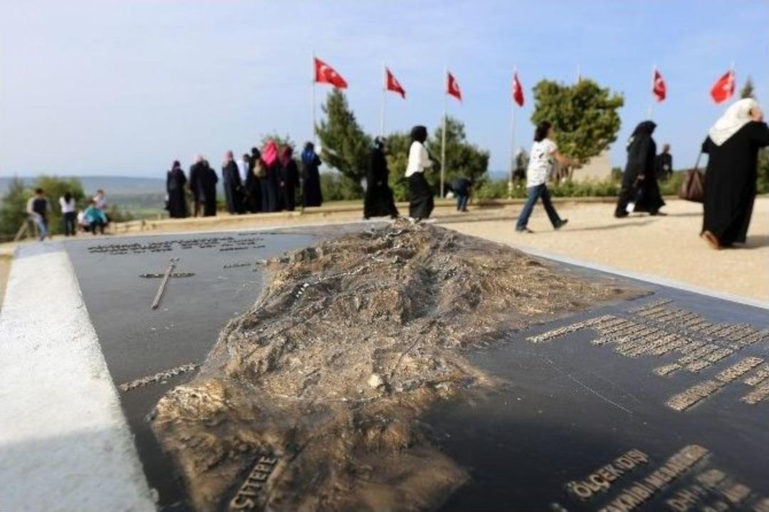 Kağıthaneliler Kahraman Atalarını Ziyaret Etti