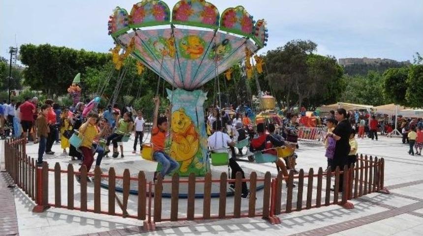 Silifke Belediyesi&rsquo;nden &Ccedil;ocuklara 23 Nisan Hediyesi