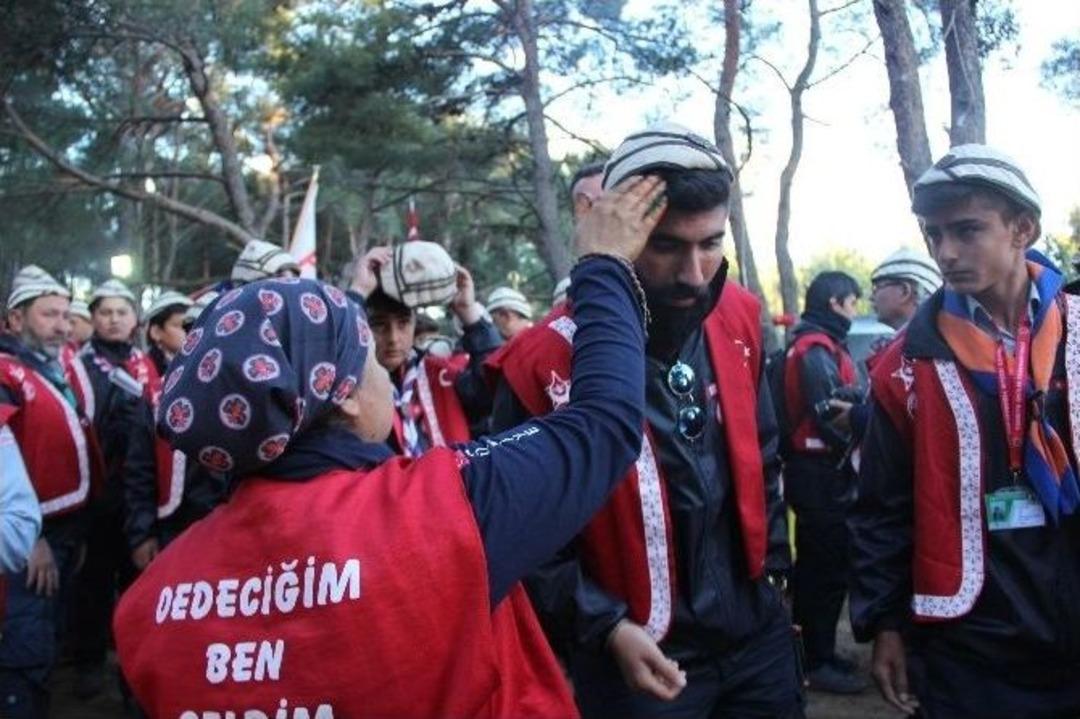 Kınalı Kuzular Dedelerinin İzinde