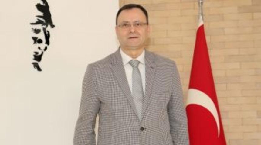 Aşut: &ldquo;kendi G&ouml;beğini Kendi Kesen Mersin, Bir Başarı Hikayesidir&rdquo;