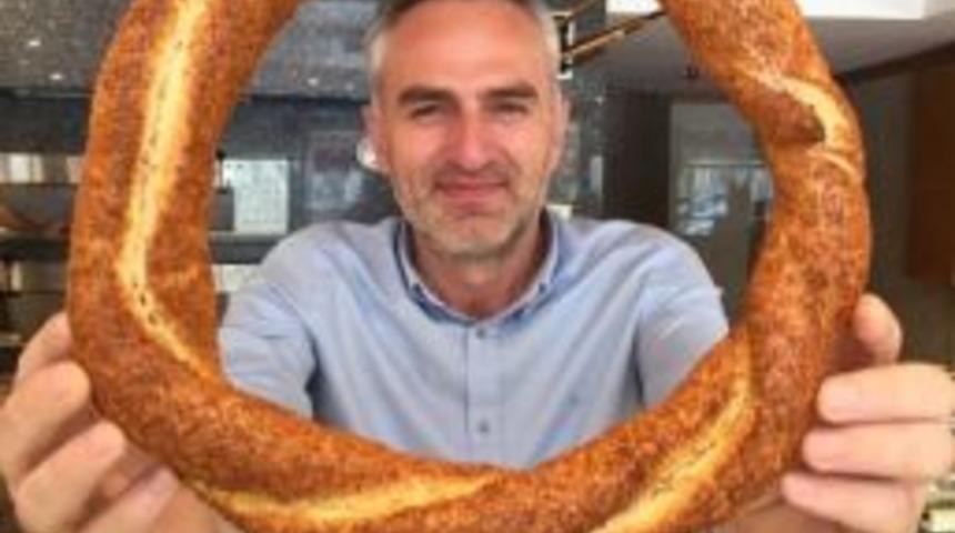 Otomobil Direksiyonu Gibi Simit