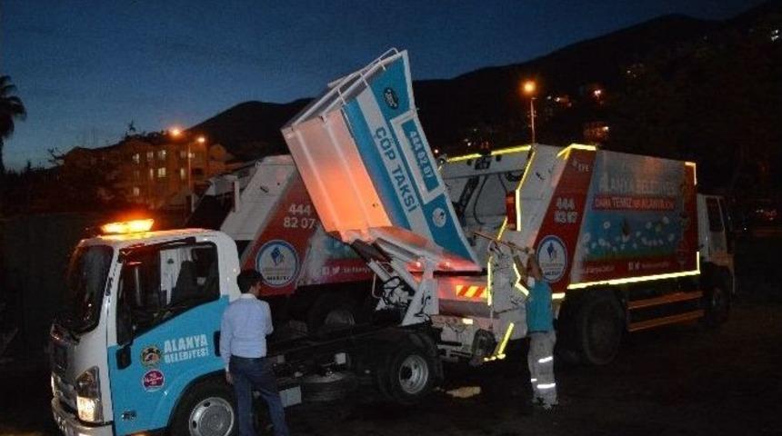 Alanya&rsquo;da &Ccedil;&ouml;p Taksiler Hizmete Başladı