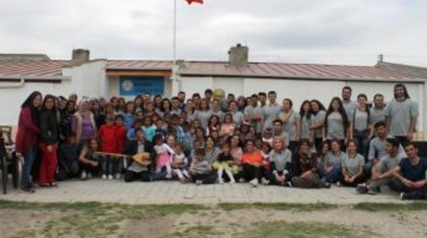 G&uuml;len Y&uuml;zler İ&ccedil;in &lsquo;şehirden &Ccedil;ıktım K&ouml;ye&rsquo; Projesi