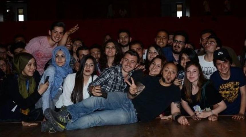 Hayko Cepkin Anadolu &Uuml;niversitesi&rsquo;nde Etkinliğe Katıldı