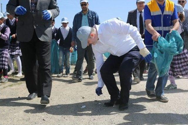 Tuşba Belediyesi’nden ‘temiz Çevre, Temiz Toplum’ Kampanyası