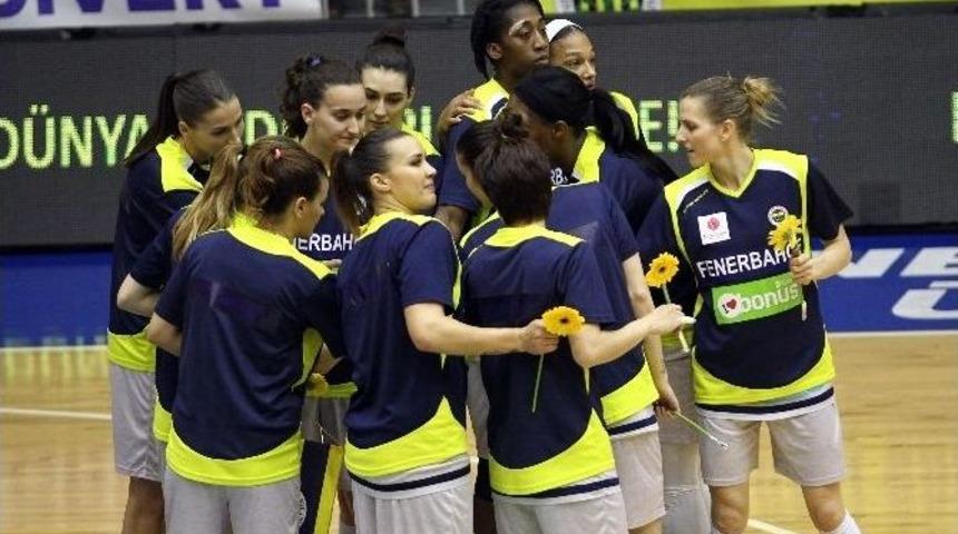 Fenerbah&ccedil;e Kadın Basketbol Takımı Yarı Final Serisi İkinci Ma&ccedil;ına &Ccedil;ıkıyor