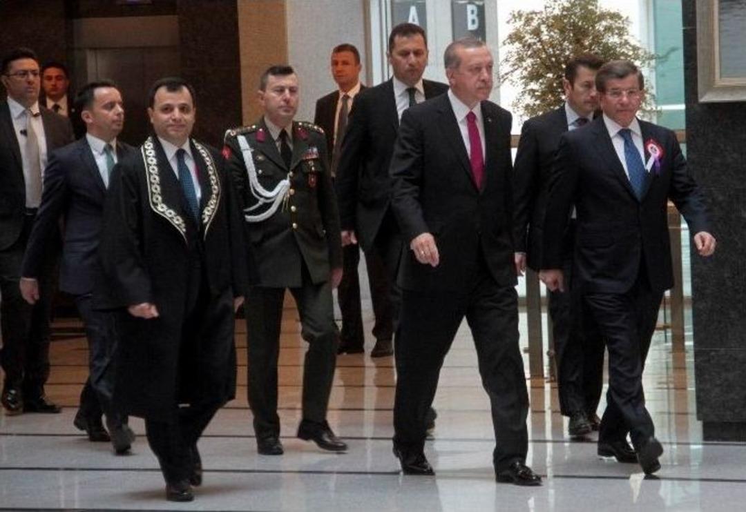 Anayasa Mahkemesi Başkanı Arslan: &ldquo;ter&ouml;r&uuml;n Ve Şiddetin Başladığı Yerde S&ouml;z&uuml;n H&uuml;km&uuml; Kalmaz&rdquo;