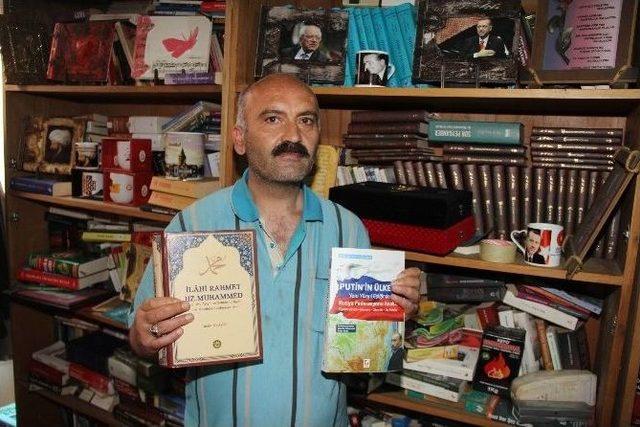 20 Yılda 4 Bin Kitap Okudu