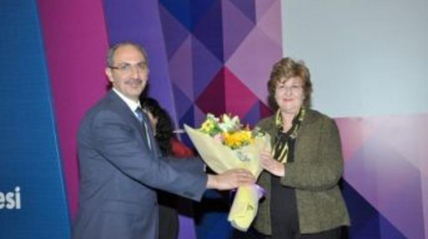 Akademide Kadın Çalışmaları Aeü’de Tartışıldı