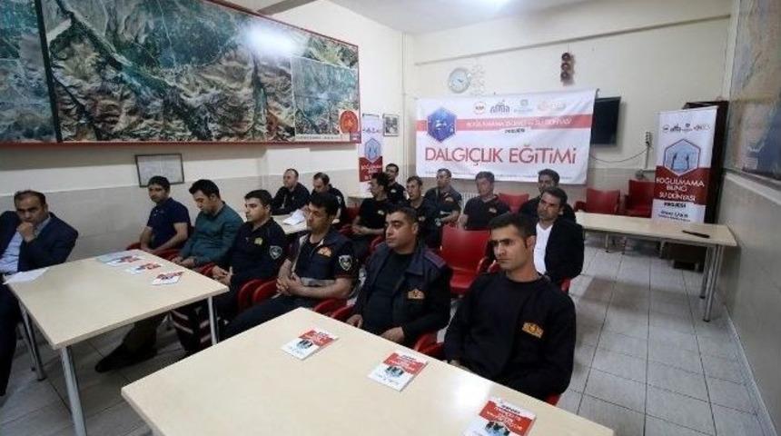İtfaiye Personeline Dalgıçlık Eğitimi Verildi
