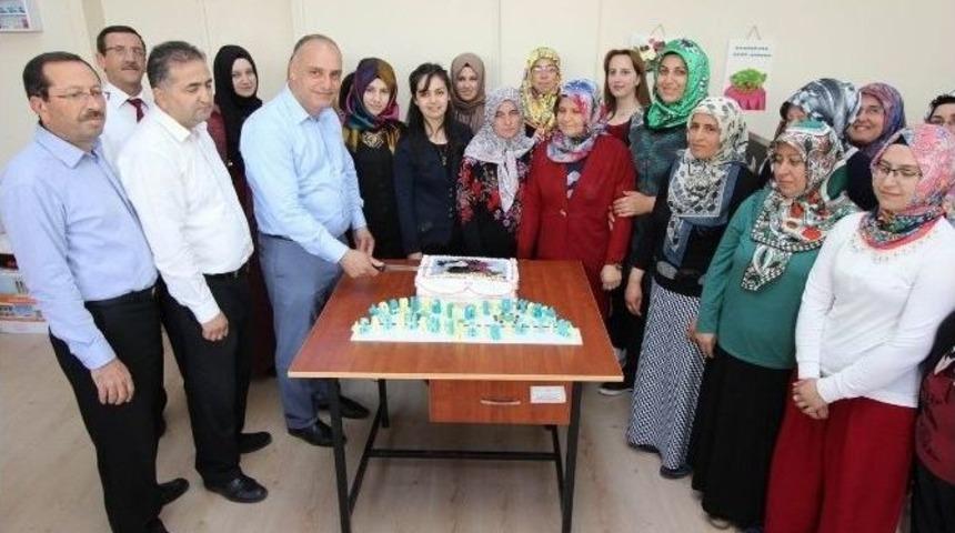 Saruhanlılı Ev Hanımları Meslek Sahibi Oluyor