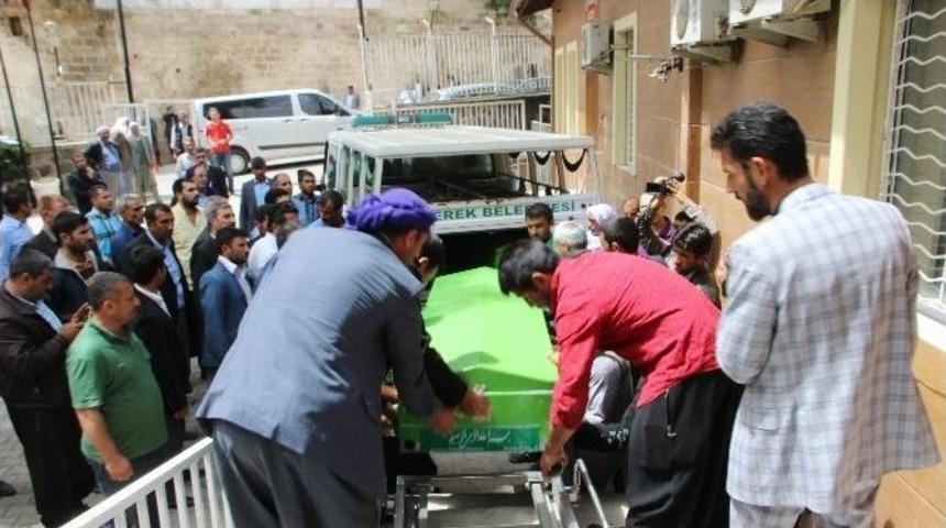 Elektrik Akımına Kapılan İş&ccedil;i Hayatını Kaybetti