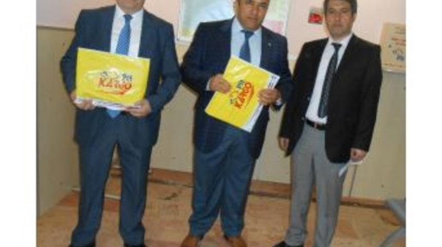 T&uuml;rk Eğitim-sen, Ek G&ouml;sterge Talebi İ&ccedil;in 750 İmzayı Başbakanlığa G&ouml;nderdi