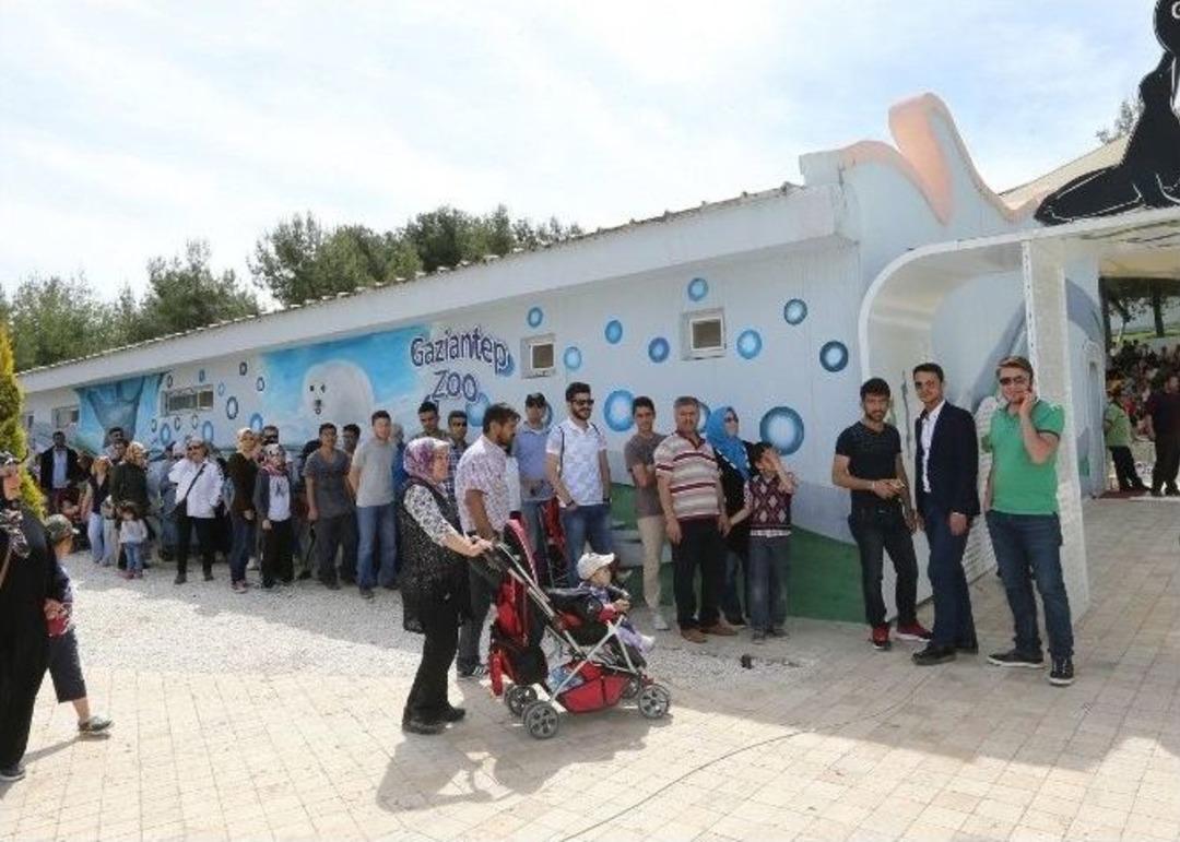 Gaziantep Hayvanat Bah&ccedil;esi Ziyaret&ccedil;i Rekoru Kırdı