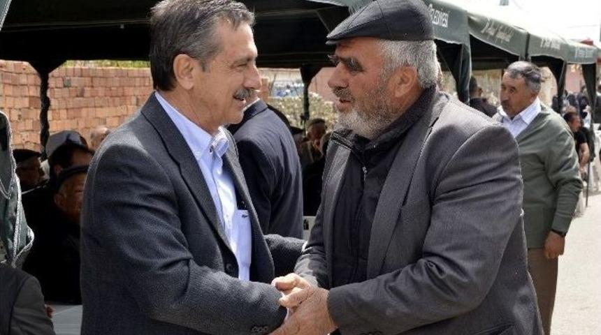 Ata&ccedil; Ve &Ccedil;akır&ouml;zer Yağmur Dualarını Katıldı