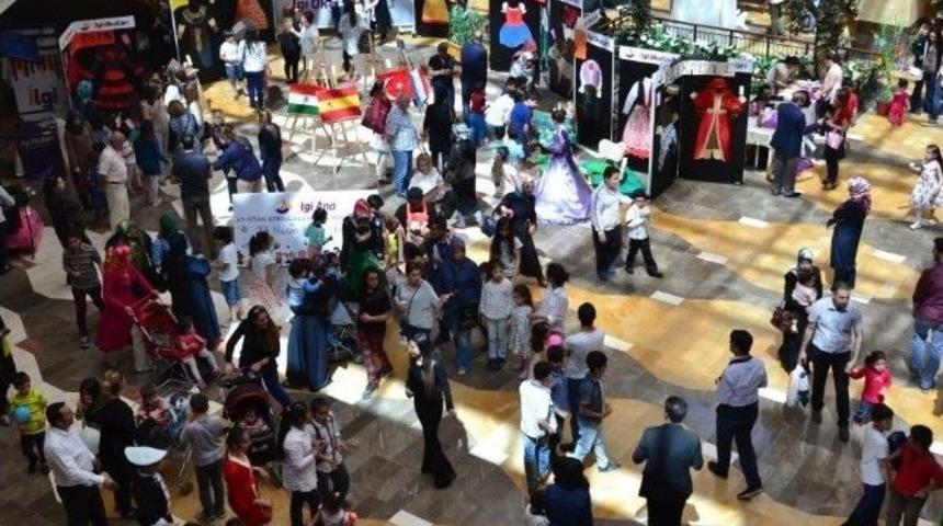 Piazza&rsquo;da Bayram Coşkusu Dolu Dolu Yaşandı
