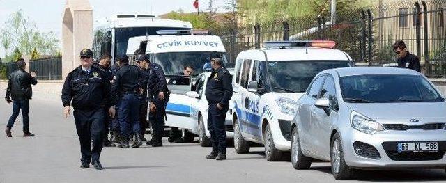 Aksaray’da Paralel Yapının Lisesine Yıkım Operasyonu