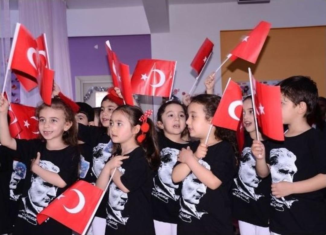 Anaokulu &Ouml;ğrencilerinin 23 Nisan Coşkusu