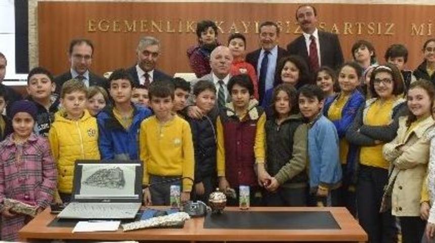 Başkan Sekmen&rsquo;den &Ouml;ğrencilere Yerel Y&ouml;netim Dersi