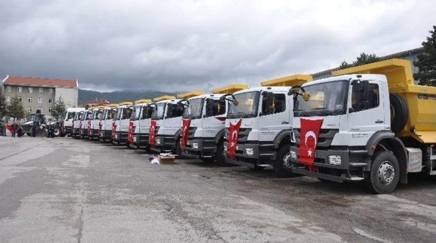Bolu İl &Ouml;zel İdaresinde 34 Yeni Aracın Tanıtımı Yapıldı