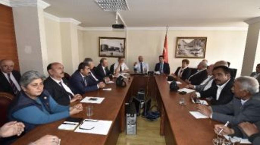 Ankara B&uuml;y&uuml;kşehir&rsquo;in Muhtar Dernekleriyle Toplantısı