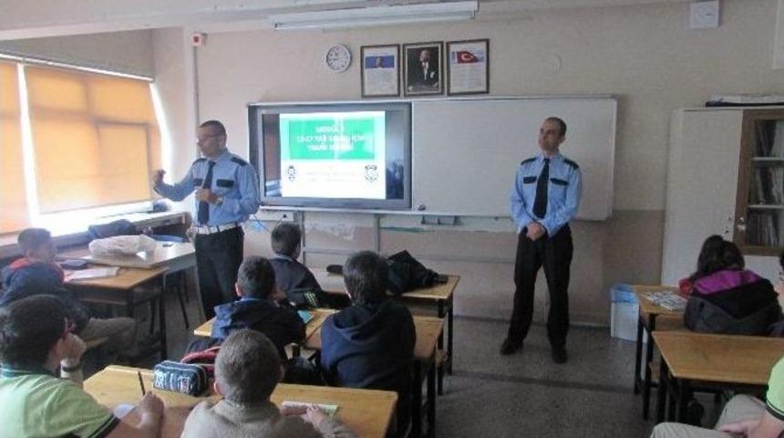 Trafik Polislerinden Öğrencilere Trafik Eğitimi