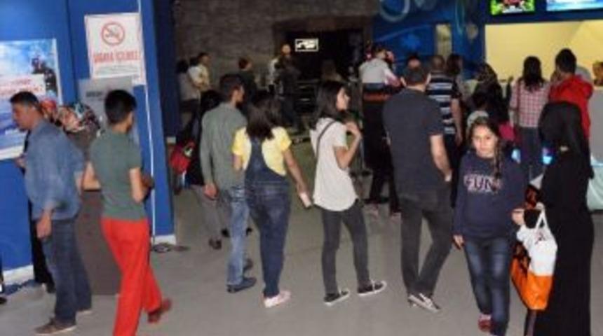 Aqua Vega Akvaryum 4. Yaşını Kutluyor