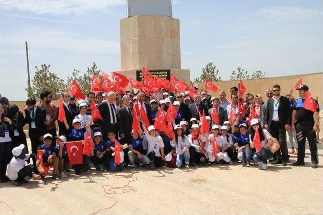 Yyü’de “çanakkale’den Zeve’ye Tarihin İzinde” Konferans Ve Fotoğraf Sergisi Düzenlendi