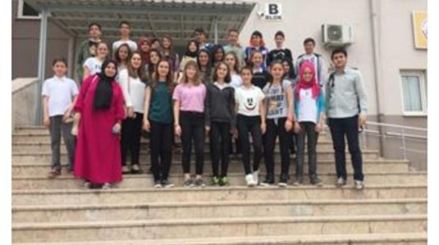 Sa&uuml; Sosyal Hizmet B&ouml;l&uuml;m&uuml; &Ouml;ğrencilerinden Madde Bağımlılığı Farkındalık Projesi