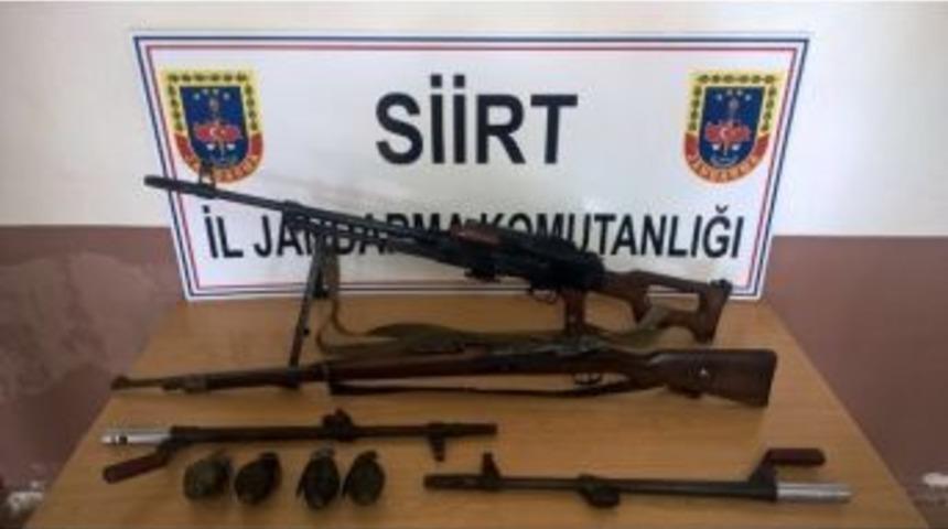 Siirt&rsquo;te Silah Ve El Bombası Ele Ge&ccedil;irildi