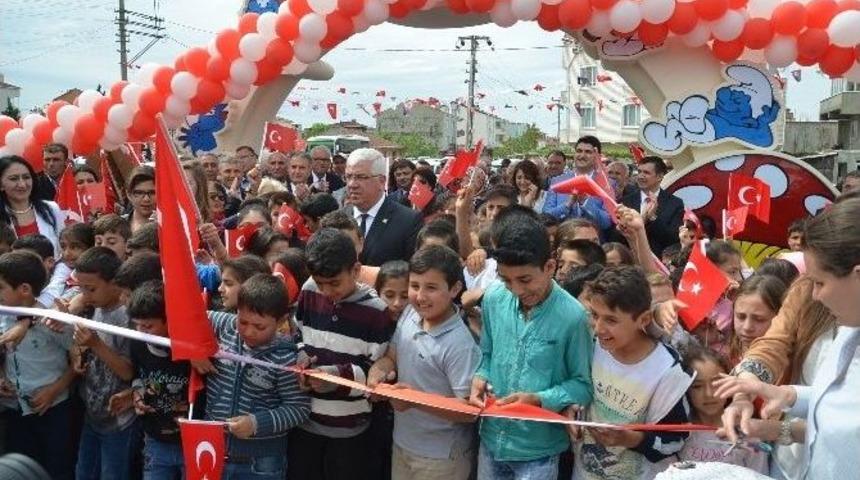 Masal Parkı&rsquo;nı &Ccedil;ocuklar A&ccedil;tı