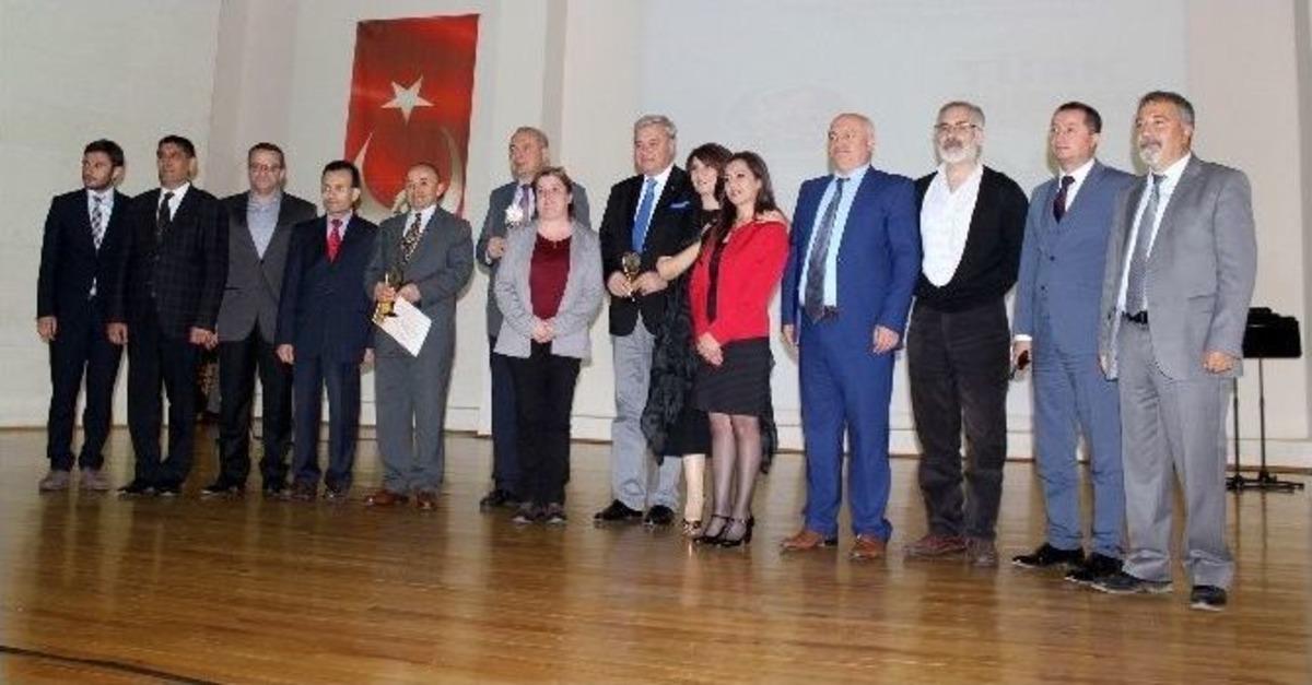Msk&uuml; T&uuml;rk D&uuml;nyası Topluluğu &Ouml;d&uuml;lleri Verildi