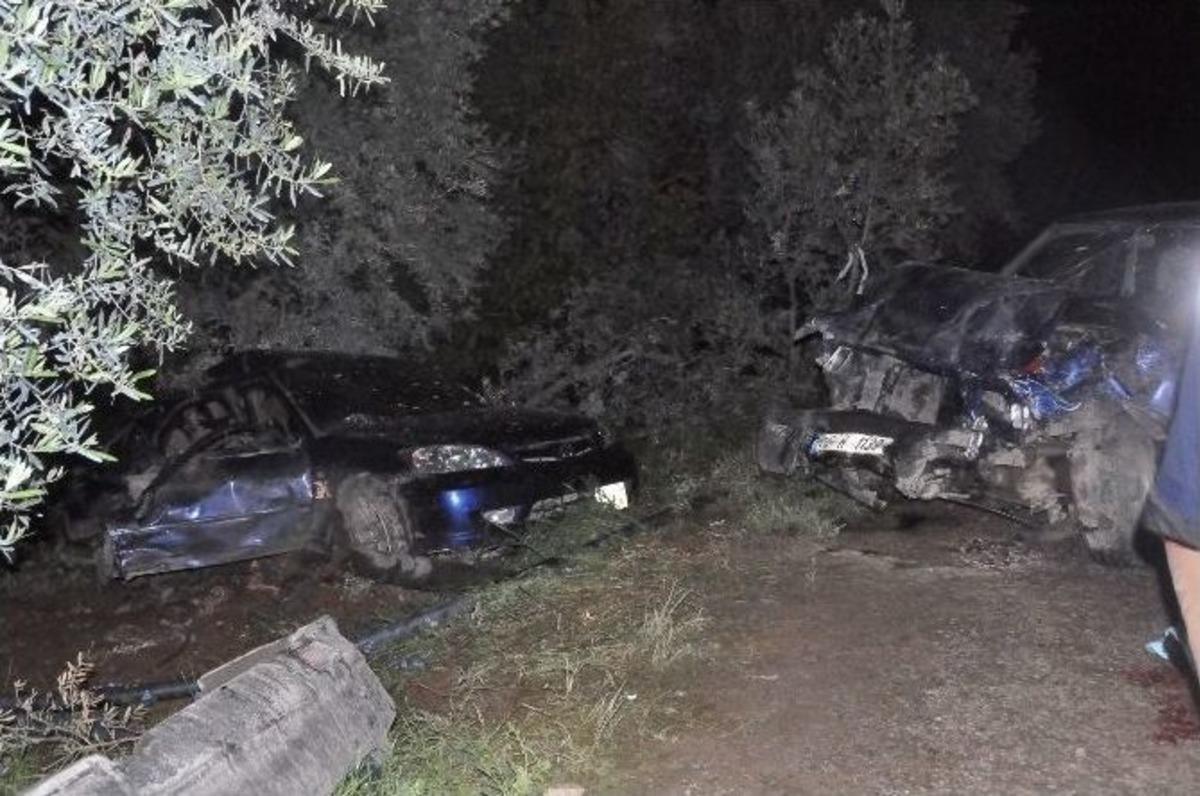 İznik&rsquo;te Feci Kaza, 2 &Ouml;l&uuml; 3 Yaralı