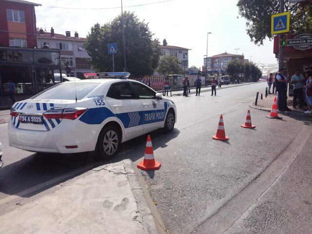 ek bilgi ve fotoğraflarla// Bakırköy'de 1 Eylül Barış Mitingi nedeniyle bazı yollar trafiğe kapatıldı