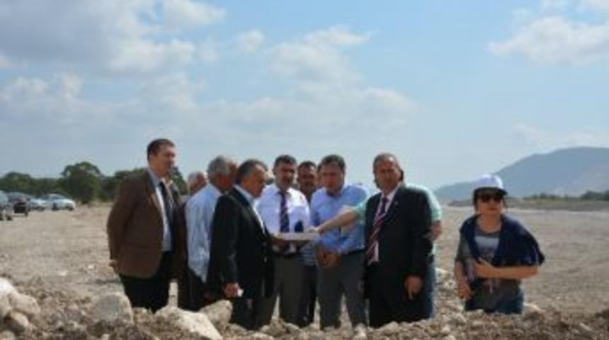 &Ouml;zg&uuml;r, Boğa&ccedil;ay&rsquo;ı İnceledi