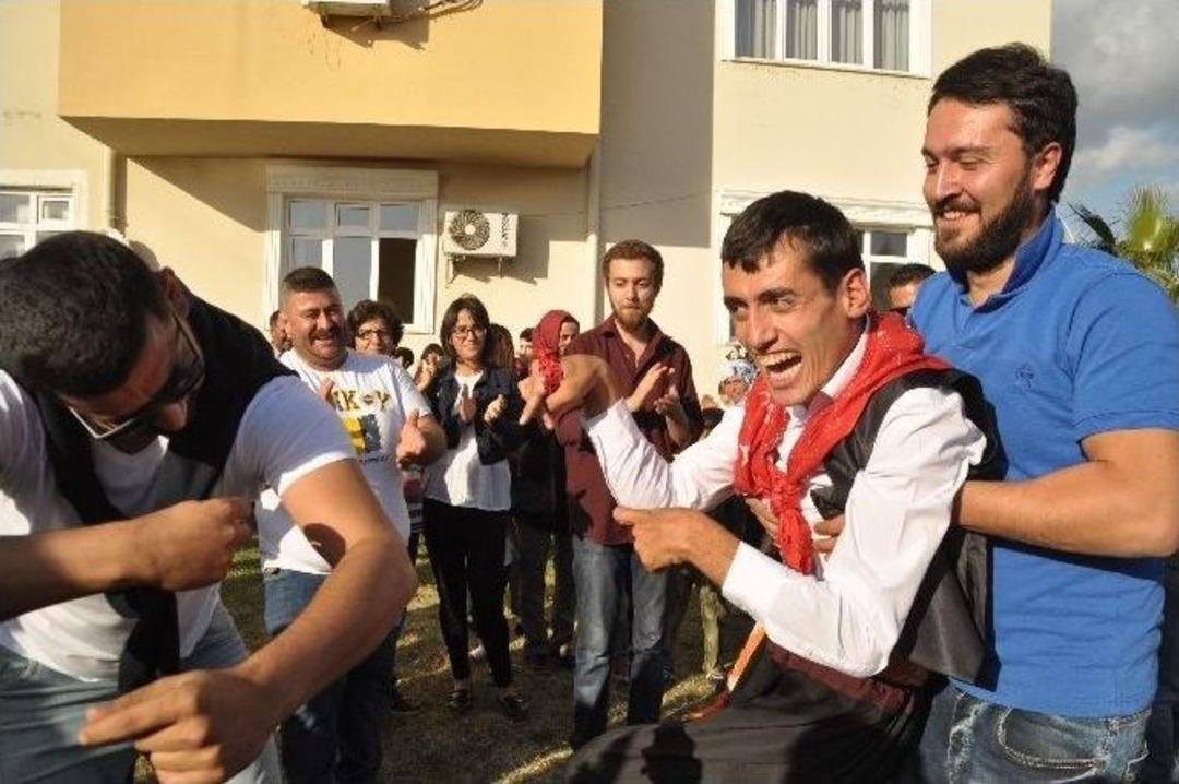 &Ouml;zel &Ccedil;ocuklara Asker D&uuml;ğ&uuml;n&uuml;