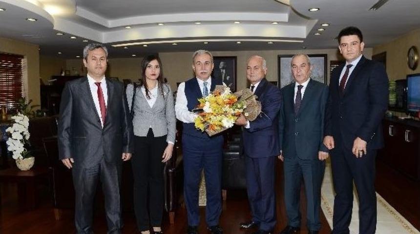 T&uuml;ik Heyeti&rsquo;nden Vali B&uuml;y&uuml;k&rsquo;e 90. Yıl Ziyareti