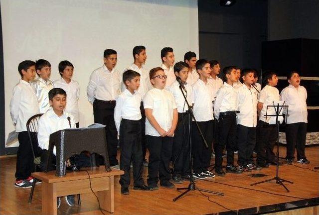 Didim İmam Hatip Lisesi Kutlu Doğum Haftasını Kutladı