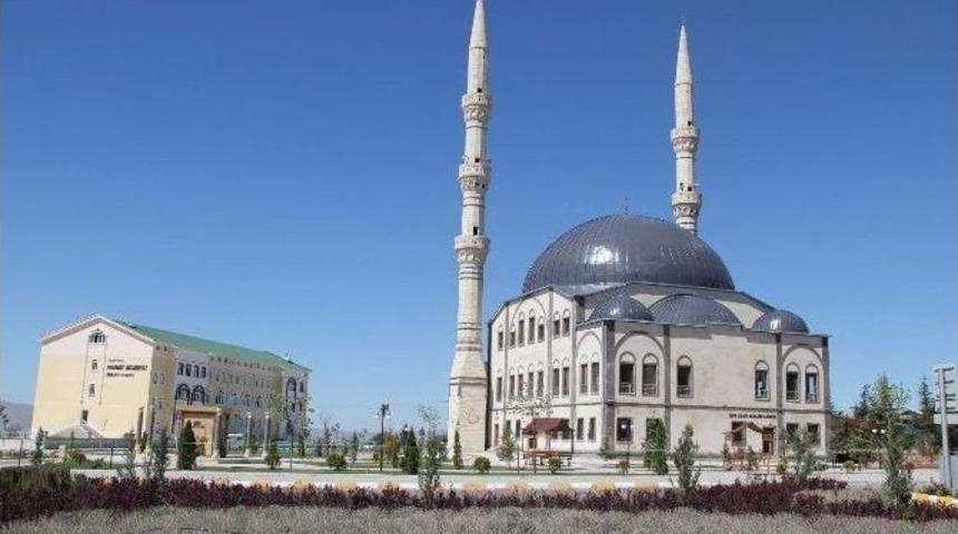 Şifa Camii &Ccedil;evre D&uuml;zenlemeleri Tamamlandı