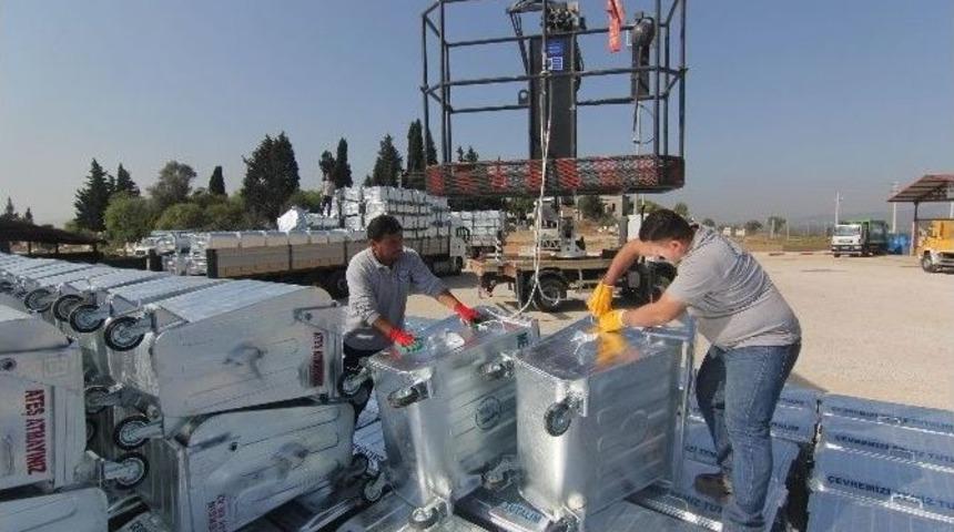 Menderes&rsquo;e Yeni &Ccedil;&ouml;p Konteynerleri