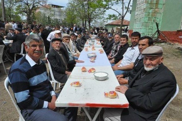 Osmaniye’de 2 Bin Kişi Şükür Duasına Katıldı