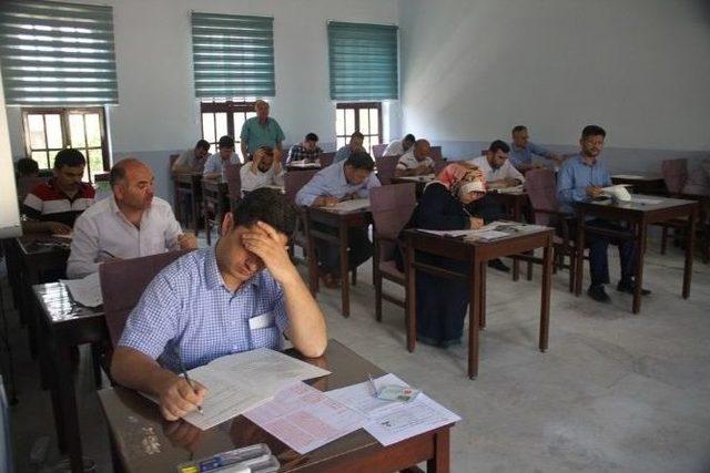 Müftü Ve Vaiz Adayları İçin Adana’da Sınav Yapıldı