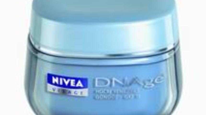 NIVEA DNAge Serisi