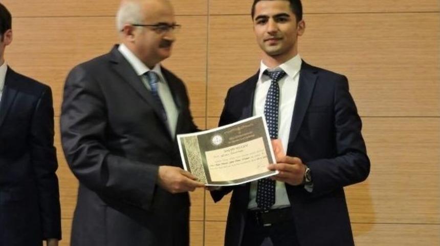 Denizlili Enes, Hafızlık Yarışmasında Birinci Oldu